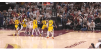 💥奇迹再现！步行者40秒逆转7分淘汰雄鹿 47秒逆转7分2-0骑士