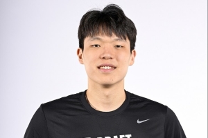 王健：联合试训后杨涵森目前的行情大约在二轮初 有机会冲击首轮