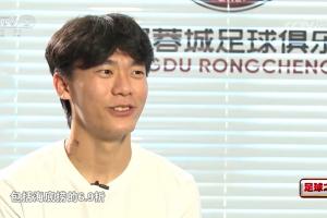 胡荷韬：跟所有大学生一样充满对大学幻想，包括海底捞6.9折😂