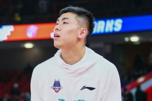 夏晓司：刘毅归队&6名青年队球员来一线队合练 俱乐部董事长讲话