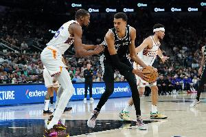 KD+文班？😲美记：杜兰特跟马刺互相有意 SA是他最想去的地方