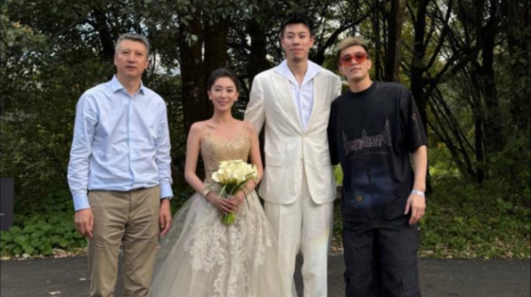 乖乖去现场随大红包😂郭艾伦曾放话：不去张镇麟婚礼 随礼100元
