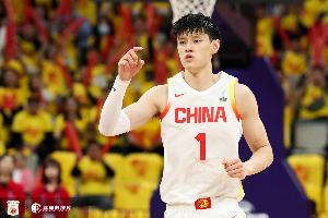 直播吧：曾凡博计划前往德国治疗腰伤 希望能出战今年8月的亚洲杯